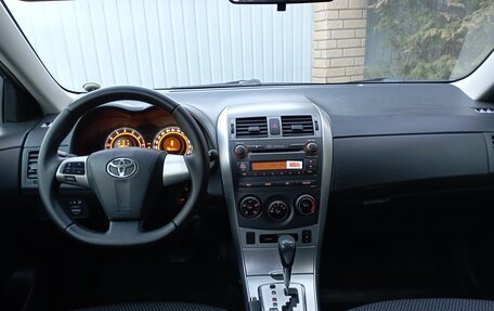 Toyota Corolla, 2011 год, 870 000 рублей, 5 фотография