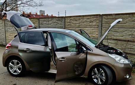 Peugeot 208 II, 2012 год, 785 000 рублей, 9 фотография