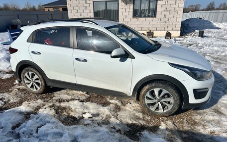 KIA Rio IV, 2019 год, 1 350 000 рублей, 2 фотография