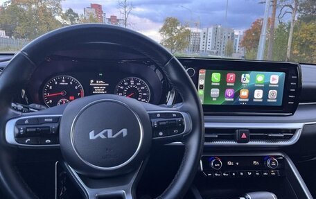 KIA K5, 2022 год, 2 250 000 рублей, 17 фотография