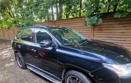 Mitsubishi Outlander III рестайлинг 3, 2012 год, 1 220 000 рублей, 19 фотография