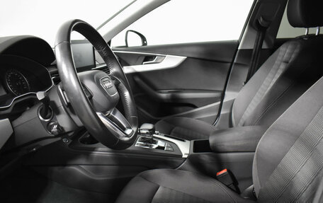 Audi A4, 2016 год, 1 848 970 рублей, 10 фотография