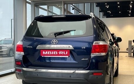 Toyota Highlander III, 2011 год, 2 430 000 рублей, 10 фотография
