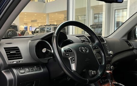 Toyota Highlander III, 2011 год, 2 430 000 рублей, 17 фотография