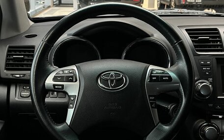 Toyota Highlander III, 2011 год, 2 430 000 рублей, 20 фотография