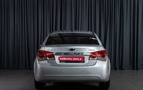 Chevrolet Cruze II, 2010 год, 668 000 рублей, 4 фотография