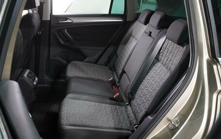 Volkswagen Tiguan II, 2021 год, 3 199 000 рублей, 9 фотография