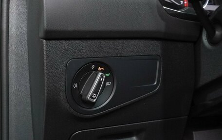 Volkswagen Tiguan II, 2021 год, 3 199 000 рублей, 17 фотография