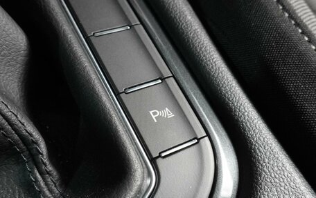 Volkswagen Tiguan II, 2021 год, 3 199 000 рублей, 19 фотография