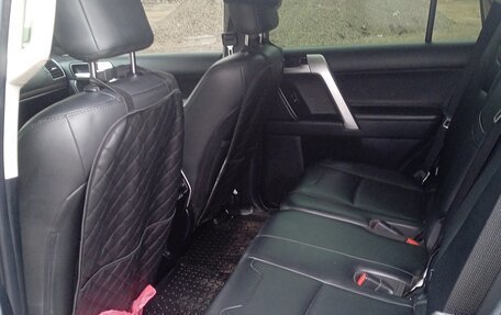 Toyota Land Cruiser Prado 150 рестайлинг 2, 2018 год, 5 950 000 рублей, 9 фотография