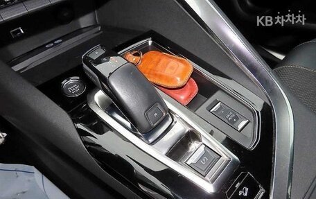 Peugeot 5008 II, 2022 год, 2 263 000 рублей, 8 фотография