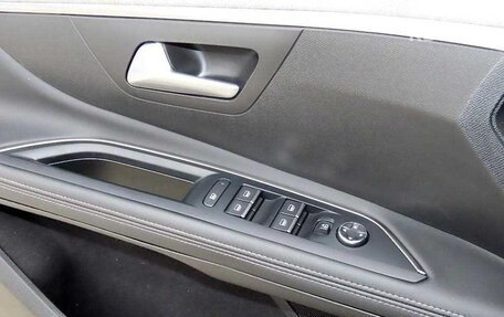 Peugeot 5008 II, 2022 год, 2 263 000 рублей, 9 фотография