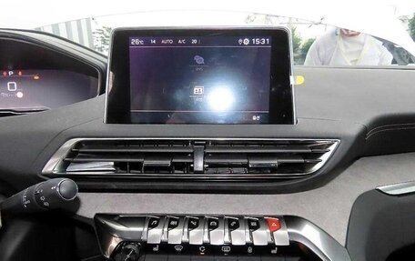 Peugeot 5008 II, 2022 год, 2 263 000 рублей, 10 фотография