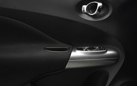 Nissan Juke II, 2012 год, 900 000 рублей, 10 фотография