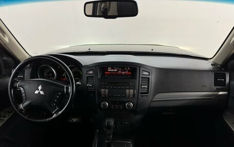 Mitsubishi Pajero IV, 2013 год, 2 130 000 рублей, 5 фотография