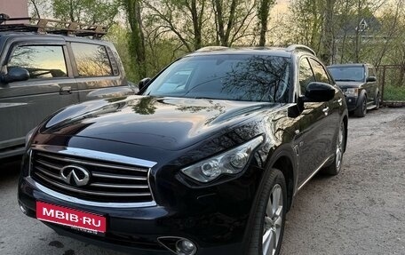 Infiniti QX70, 2014 год, 2 500 000 рублей, 1 фотография