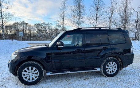 Mitsubishi Pajero IV, 2011 год, 2 000 000 рублей, 1 фотография