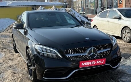 Mercedes-Benz C-Класс, 2019 год, 2 500 000 рублей, 1 фотография