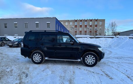 Mitsubishi Pajero IV, 2011 год, 2 000 000 рублей, 2 фотография
