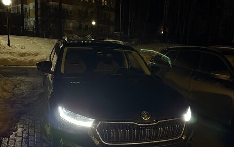 Skoda Kodiaq I, 2023 год, 4 500 000 рублей, 34 фотография