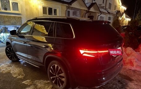 Skoda Kodiaq I, 2023 год, 4 500 000 рублей, 33 фотография