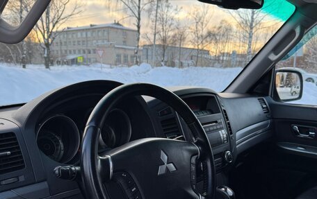 Mitsubishi Pajero IV, 2011 год, 2 000 000 рублей, 15 фотография