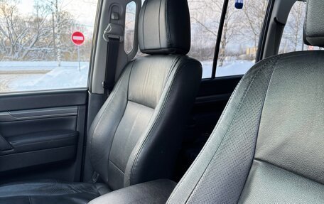 Mitsubishi Pajero IV, 2011 год, 2 000 000 рублей, 14 фотография