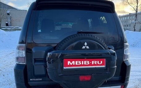 Mitsubishi Pajero IV, 2011 год, 2 000 000 рублей, 9 фотография