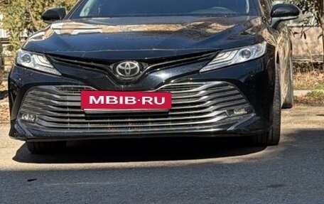 Toyota Camry, 2019 год, 3 000 000 рублей, 3 фотография