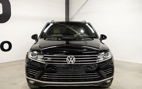Volkswagen Touareg III, 2017 год, 3 925 000 рублей, 2 фотография