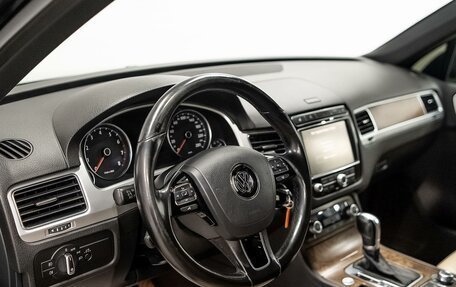 Volkswagen Touareg III, 2017 год, 3 925 000 рублей, 12 фотография