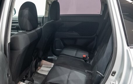 Mitsubishi Outlander III рестайлинг 3, 2019 год, 2 296 000 рублей, 12 фотография