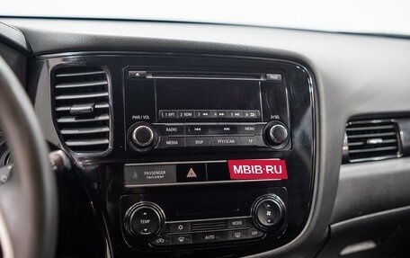 Mitsubishi Outlander III рестайлинг 3, 2019 год, 2 296 000 рублей, 11 фотография