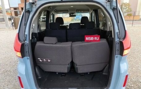 Honda Freed II, 2021 год, 1 820 000 рублей, 6 фотография