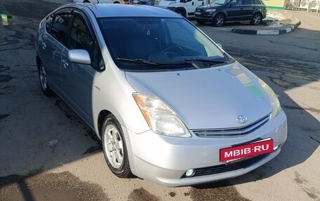 Toyota Prius, 2006 год, 650 000 рублей, 3 фотография