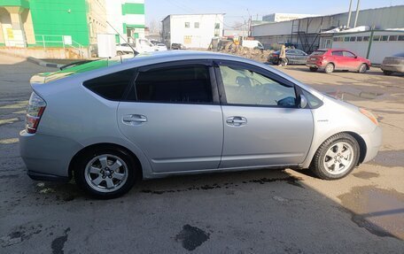 Toyota Prius, 2006 год, 650 000 рублей, 6 фотография