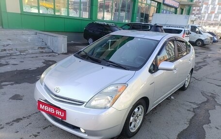 Toyota Prius, 2006 год, 650 000 рублей, 10 фотография