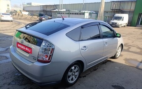 Toyota Prius, 2006 год, 650 000 рублей, 5 фотография