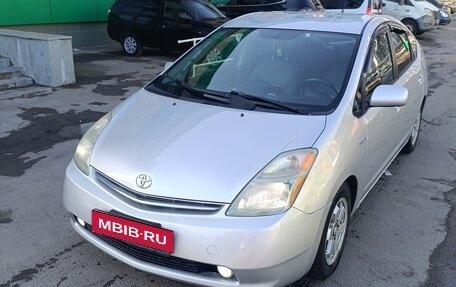 Toyota Prius, 2006 год, 650 000 рублей, 9 фотография