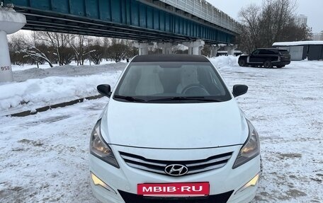 Hyundai Solaris II рестайлинг, 2014 год, 1 150 000 рублей, 27 фотография