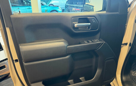 Chevrolet Silverado, 2022 год, 5 850 000 рублей, 18 фотография