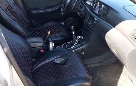 Toyota Corolla, 2004 год, 500 000 рублей, 8 фотография