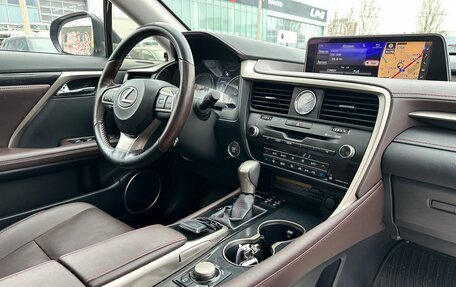 Lexus RX IV рестайлинг, 2017 год, 4 190 000 рублей, 25 фотография