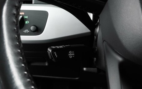 Audi A4, 2018 год, 2 396 000 рублей, 15 фотография