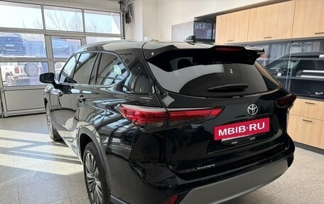 Toyota Highlander, 2025 год, 5 900 000 рублей, 4 фотография