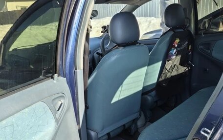 Toyota Vitz, 1999 год, 320 000 рублей, 3 фотография