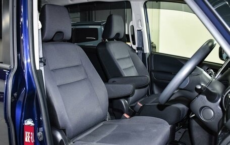 Nissan Serena IV, 2018 год, 2 099 000 рублей, 10 фотография