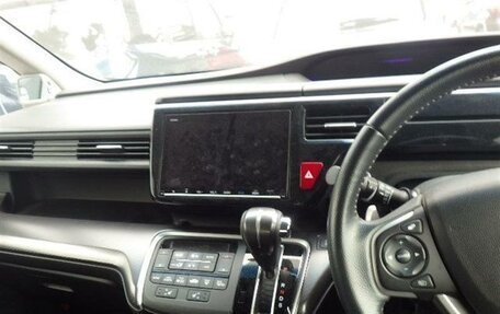 Honda Stepwgn IV, 2021 год, 3 100 000 рублей, 5 фотография