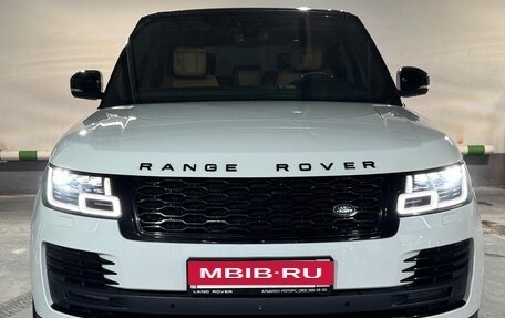 Land Rover Range Rover IV рестайлинг, 2018 год, 9 300 000 рублей, 2 фотография