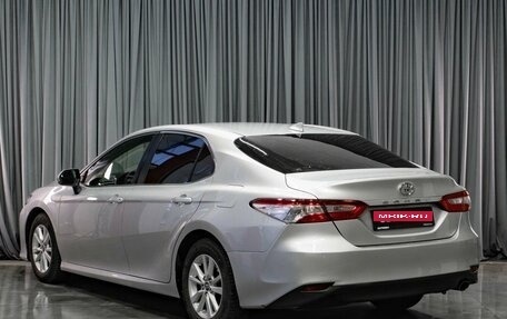 Toyota Camry, 2018 год, 2 749 000 рублей, 2 фотография
